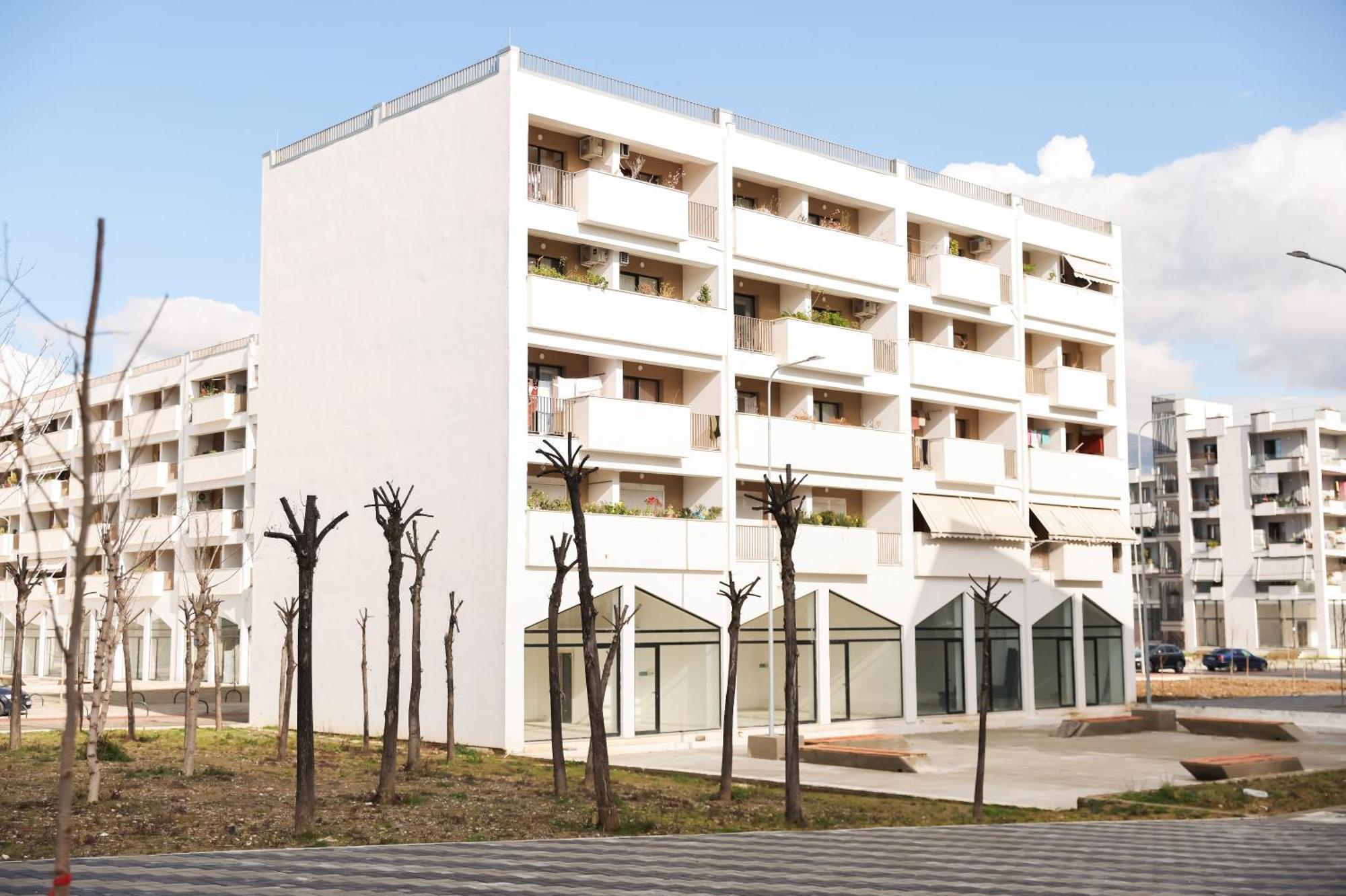 Family Apartment Tirana Bagian luar foto
